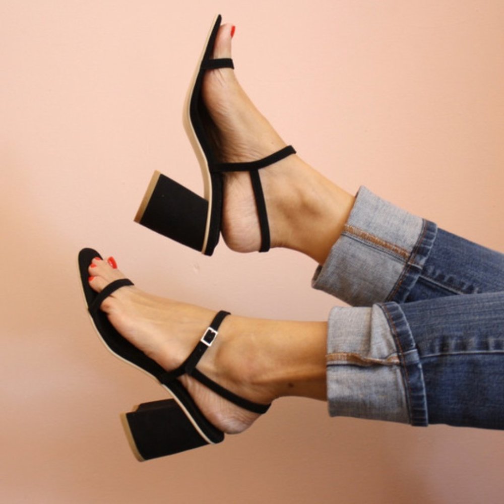 Rafa heeled sandals black size 6